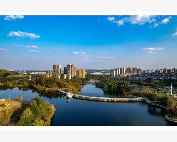 MT4电脑版启动画面卡住不动修复方法_隔夜利息标记的实际用途与局限